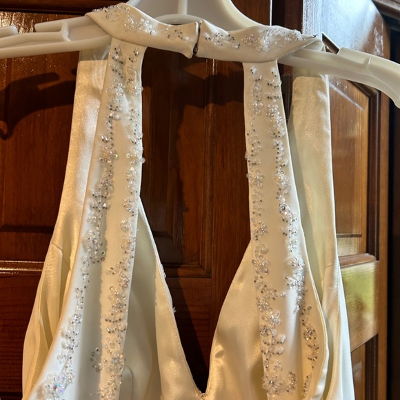 NWT elegant wedding gown - Picture 7 of 8